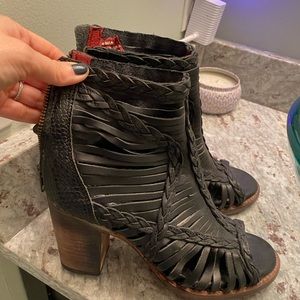 Freebird open toe bootie size 9
